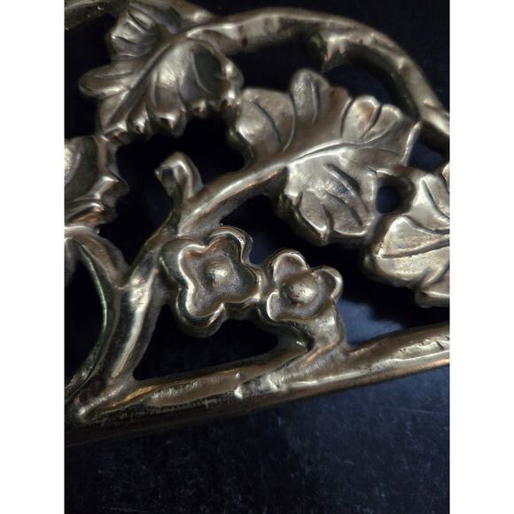 Pair of Harvin Brass Trivets 8.5" Floral Vine Design Vintage USA Mid-Century - Picture 5 of 9